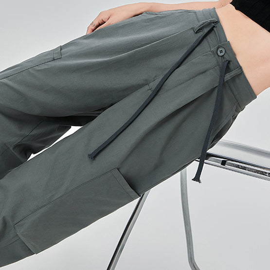 Pocket Detail Wide Leg Cargo Parachute Pants in Grey Green